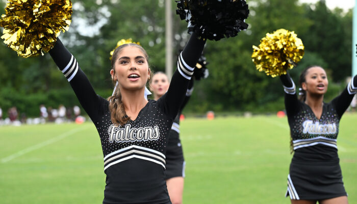 PoolesvilleVarFBCheerFans_9426_BL-426