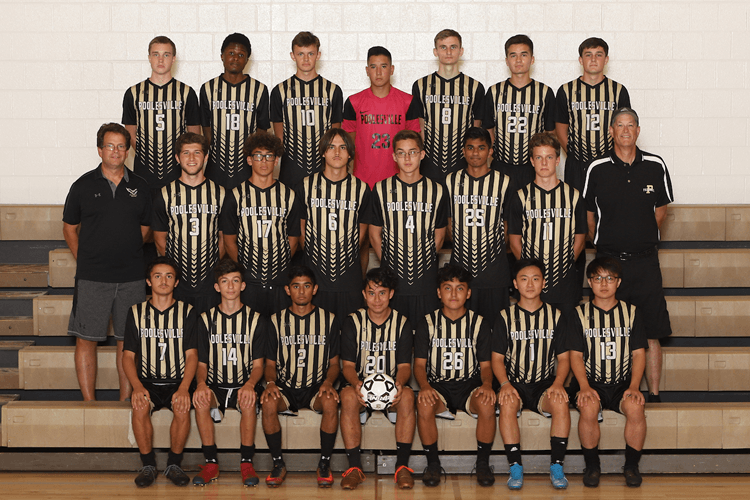 boys varsity soccer team picture